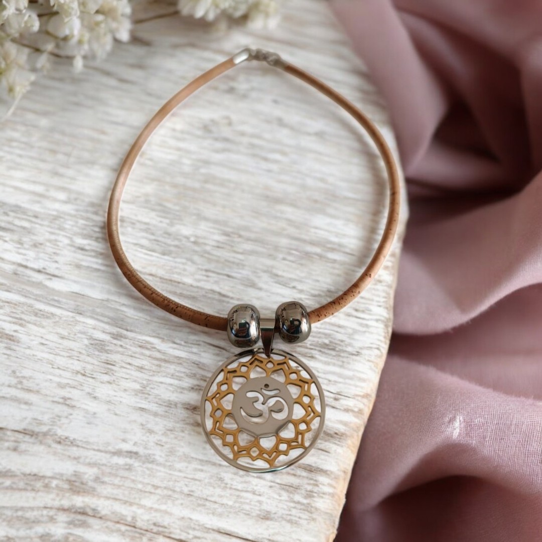 Colar Cortiça Símbolo OM