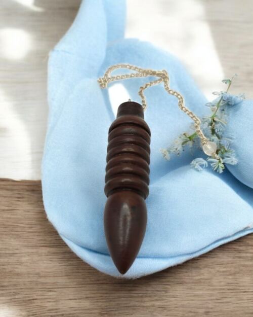 Pêndulo Egípcio de Madeira